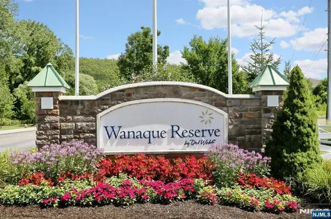 8212 Warrens Way Wanaque NJ 07465