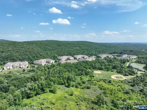 8212 Warrens Way Wanaque NJ 07465