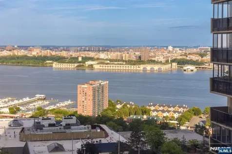 200 Winston Drive Cliffside Park NJ 07010