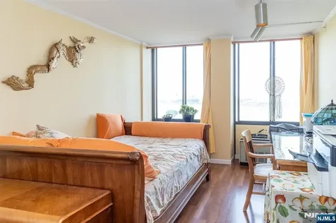 200 Winston Drive Cliffside Park NJ 07010