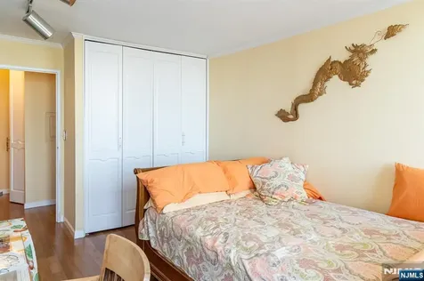 200 Winston Drive Cliffside Park NJ 07010
