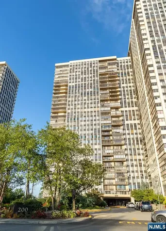 200 Winston Drive Cliffside Park NJ 07010