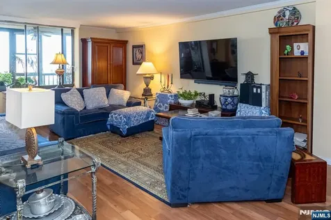 200 Winston Drive Cliffside Park NJ 07010