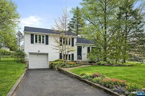 44 Knickerbocker Road Cresskill NJ 07626