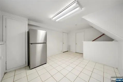 44 Knickerbocker Road Cresskill NJ 07626