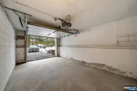 44 Knickerbocker Road Cresskill NJ 07626