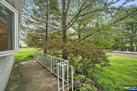 44 Knickerbocker Road Cresskill NJ 07626