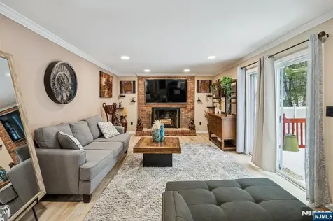 29 Woodside Drive Rockaway Township NJ 07866