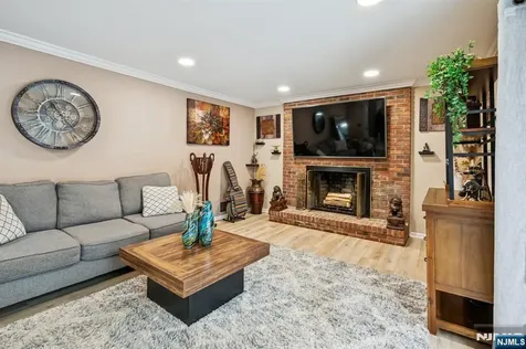 29 Woodside Drive Rockaway Township NJ 07866