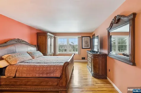 29 Woodside Drive Rockaway Township NJ 07866