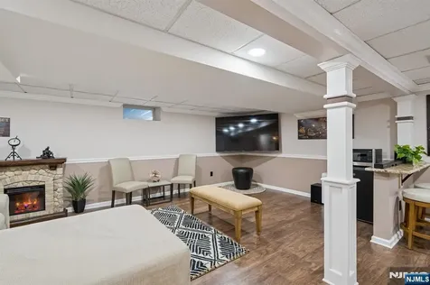 29 Woodside Drive Rockaway Township NJ 07866