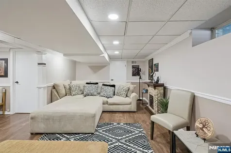 29 Woodside Drive Rockaway Township NJ 07866