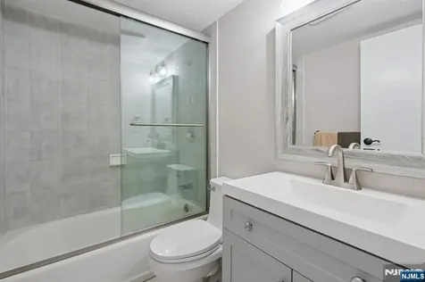 29 Woodside Drive Rockaway Township NJ 07866