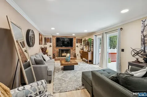 29 Woodside Drive Rockaway Township NJ 07866