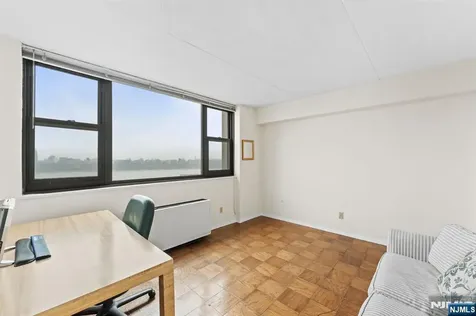 250 Gorge Cliffside Park NJ 07010
