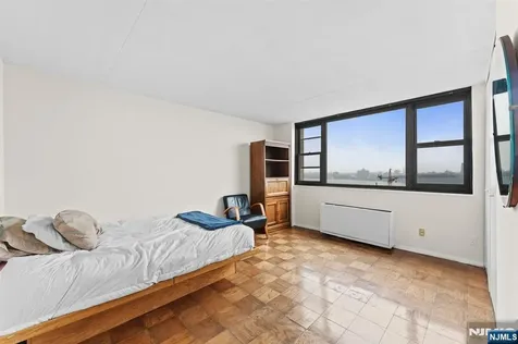 250 Gorge Cliffside Park NJ 07010