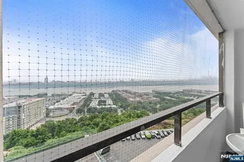 250 Gorge Cliffside Park NJ 07010