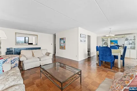 250 Gorge Cliffside Park NJ 07010