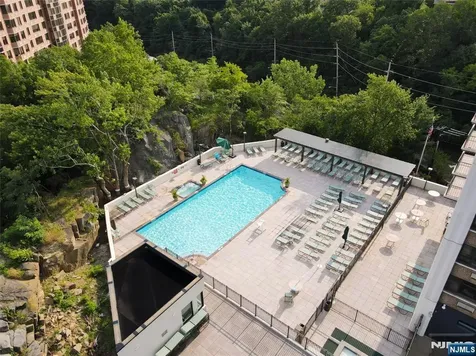 250 Gorge Cliffside Park NJ 07010