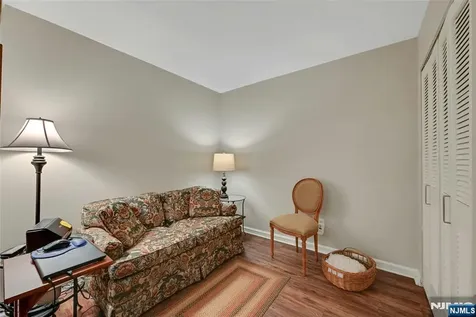 189 Forest Avenue Paramus NJ 07652