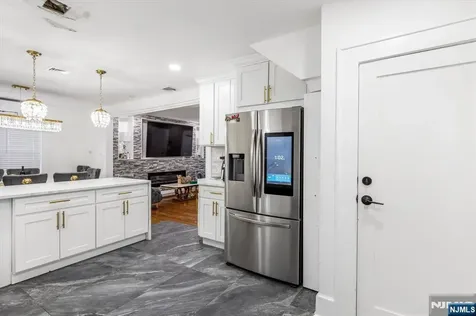 9 Wayne Place Nutley NJ 07110