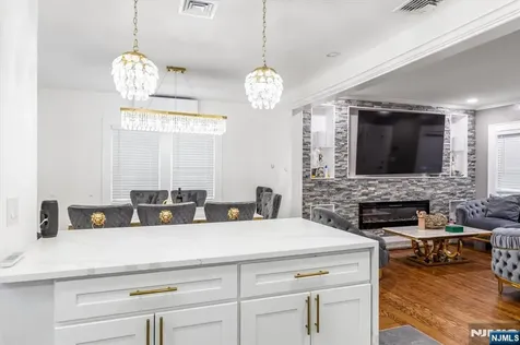 9 Wayne Place Nutley NJ 07110