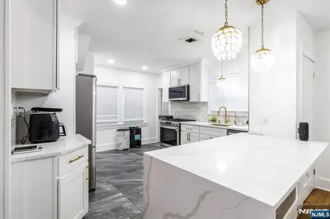 9 Wayne Place Nutley NJ 07110