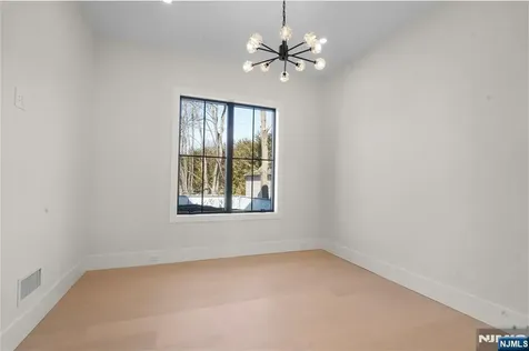 40 Godfrey Terrace Glen Rock NJ 07452