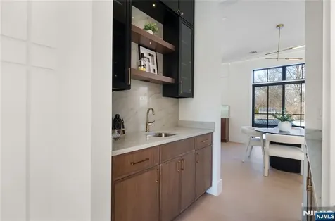 40 Godfrey Terrace Glen Rock NJ 07452