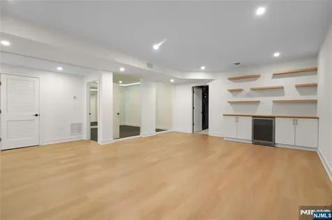 40 Godfrey Terrace Glen Rock NJ 07452