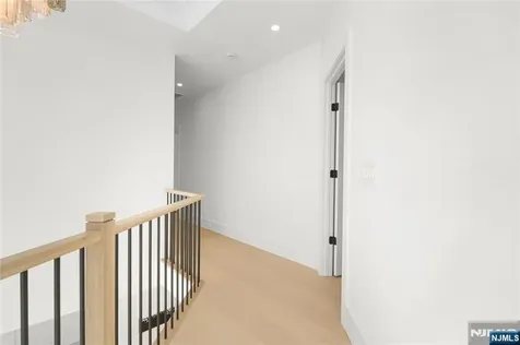 40 Godfrey Terrace Glen Rock NJ 07452