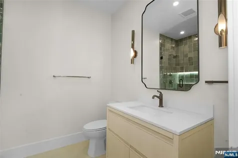 40 Godfrey Terrace Glen Rock NJ 07452