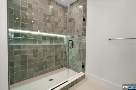 40 Godfrey Terrace Glen Rock NJ 07452
