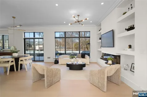 40 Godfrey Terrace Glen Rock NJ 07452