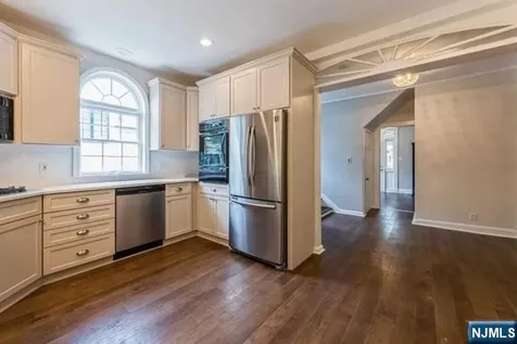 92 Highwood Avenue Tenafly NJ 07670