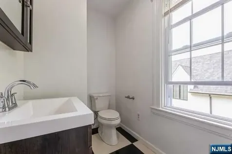 92 Highwood Avenue Tenafly NJ 07670