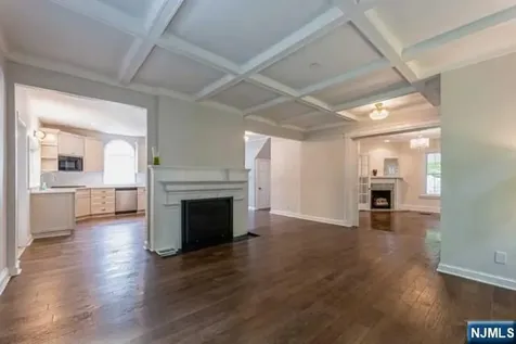 92 Highwood Avenue Tenafly NJ 07670