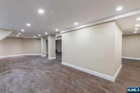 92 Highwood Avenue Tenafly NJ 07670