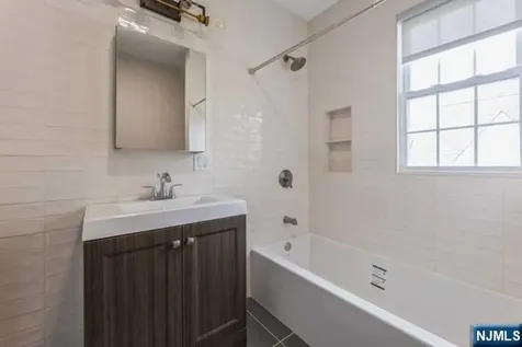 92 Highwood Avenue Tenafly NJ 07670