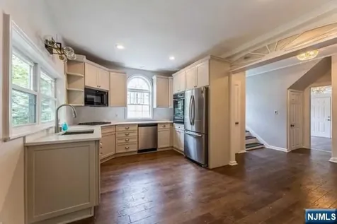 92 Highwood Avenue Tenafly NJ 07670