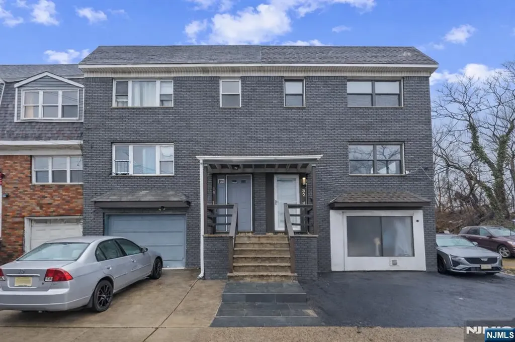 82 Garfield Avenue Jersey City NJ 07305
