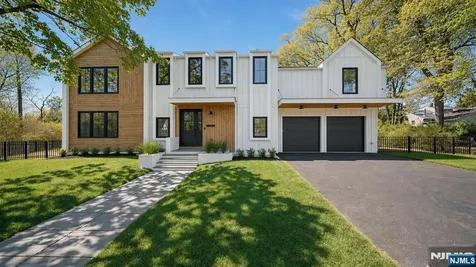 23 Cherry Court Cresskill NJ 07626