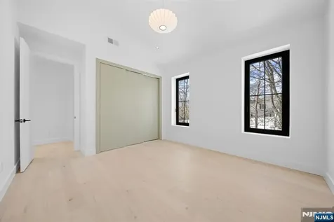 23 Cherry Court Cresskill NJ 07626