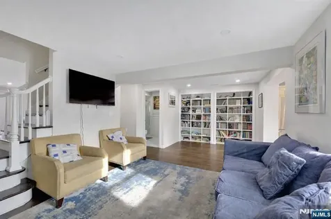 119 Sussex Road Bergenfield NJ 07621