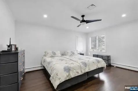 119 Sussex Road Bergenfield NJ 07621