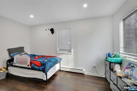 119 Sussex Road Bergenfield NJ 07621