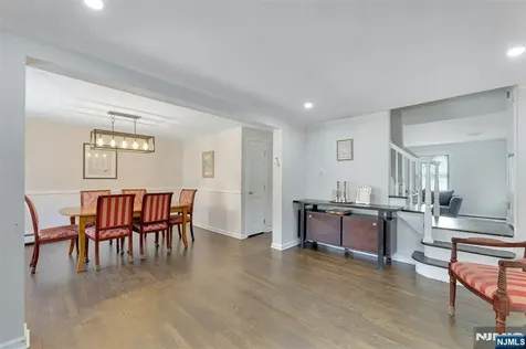 119 Sussex Road Bergenfield NJ 07621