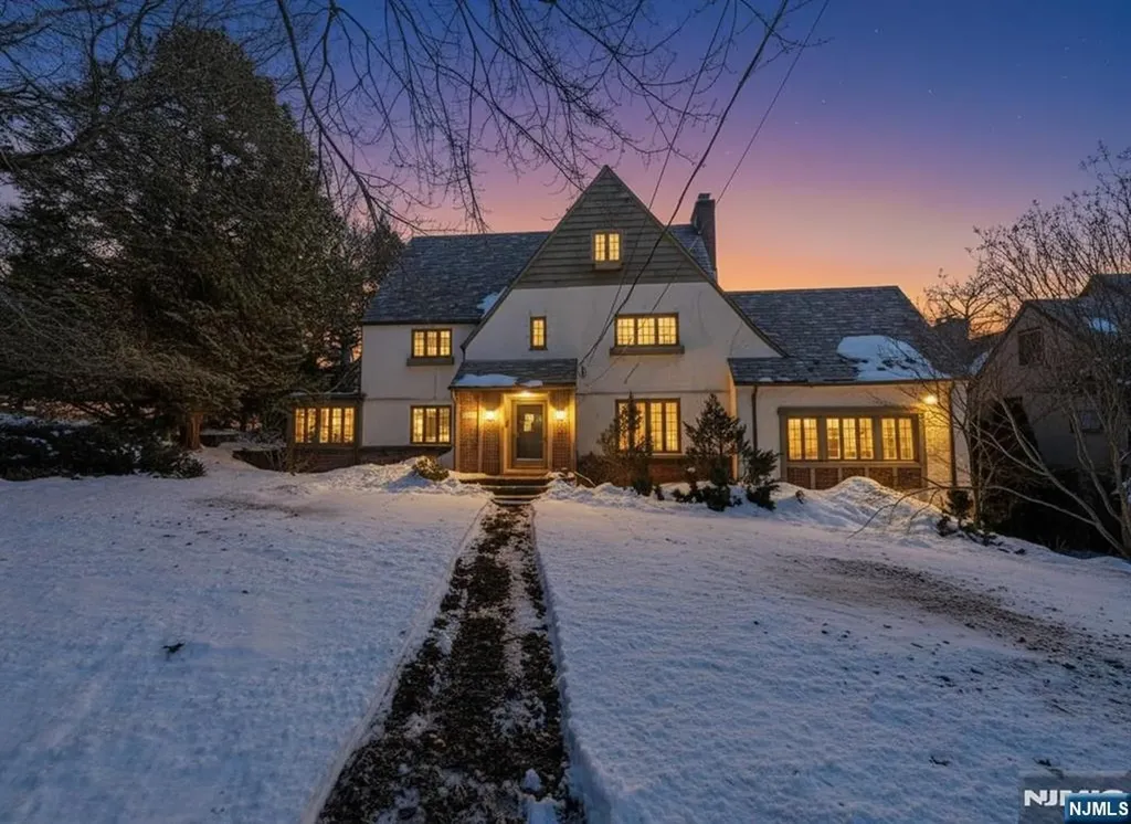 112 Oxford Place Glen Rock NJ 07452
