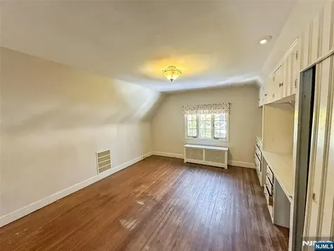 112 Oxford Place Glen Rock NJ 07452
