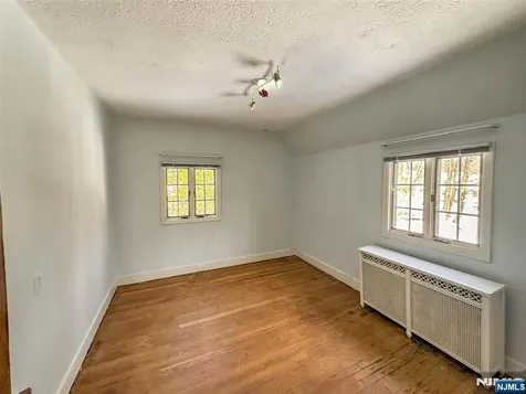 112 Oxford Place Glen Rock NJ 07452